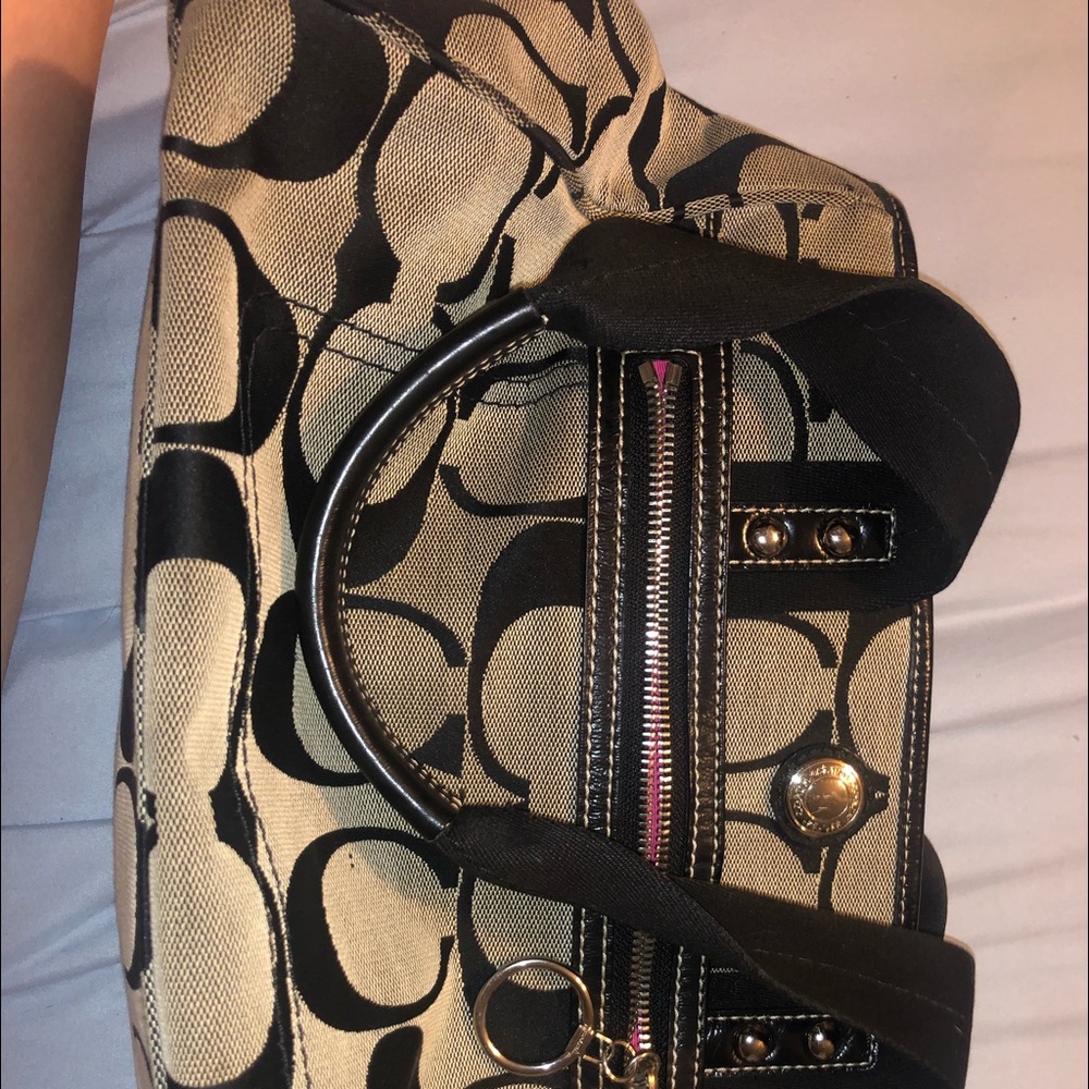 Coach Daisy Signature Tote Purse & Wallet